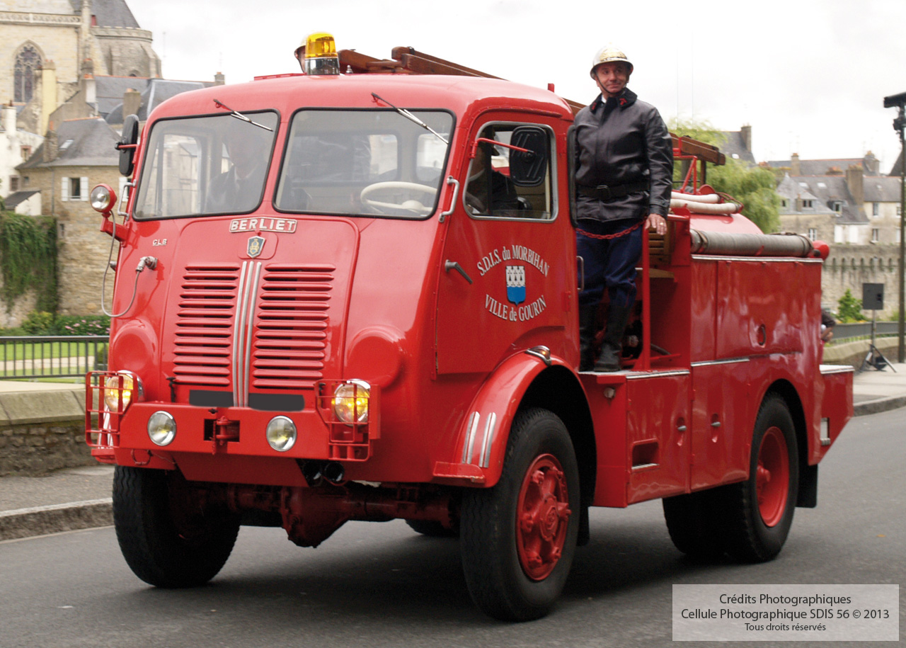 1956 Camion Citerne Feux De Forêt - Berliet Incendie - SDIS 56 ...